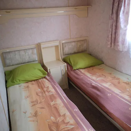 Baza Turystyczna Atol *