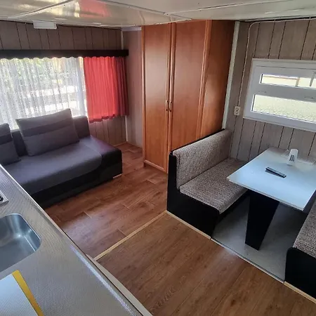 Lodge Baza Turystyczna Atol