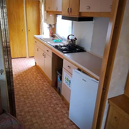 Lodge Baza Turystyczna Atol *