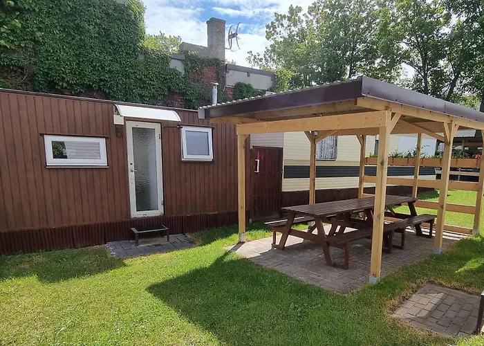 Chata Baza Turystyczna Atol *