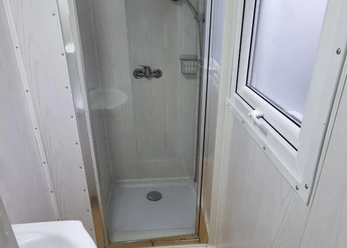 Lodge Baza Turystyczna Atol